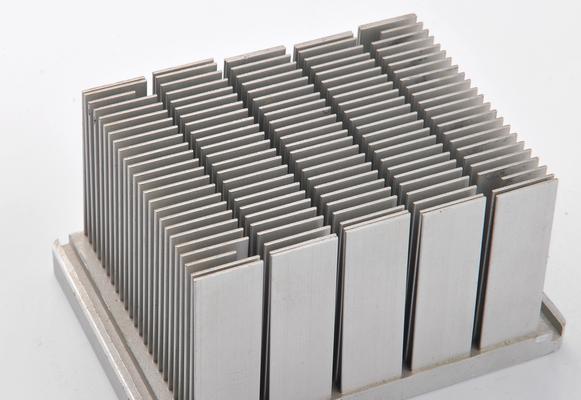 铝合金薄壁打印机焊接方法的研究与应用（提高效率和质量的关键技术探索）