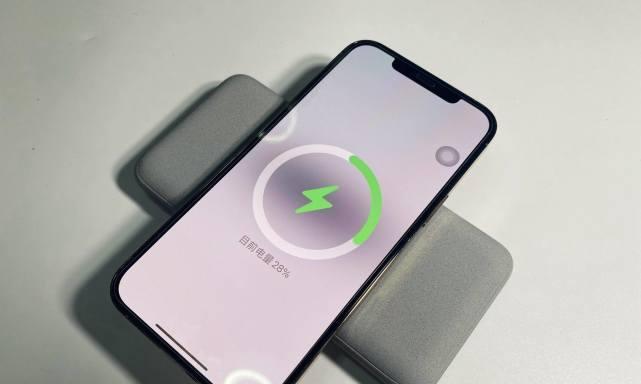 iPhone无线充电怎么设置？充电速度慢怎么办？